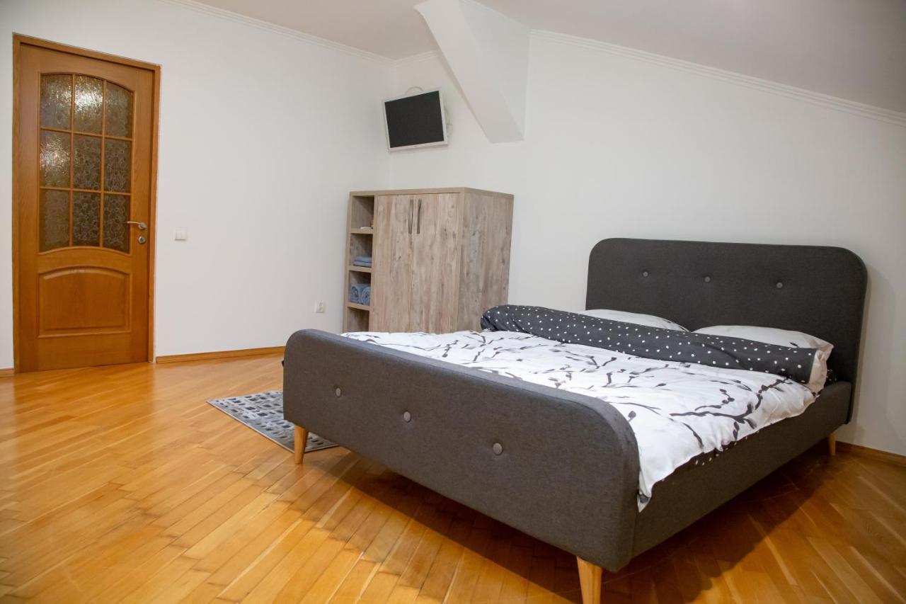 Apartment Kostyushka Lviv Eksteriør billede