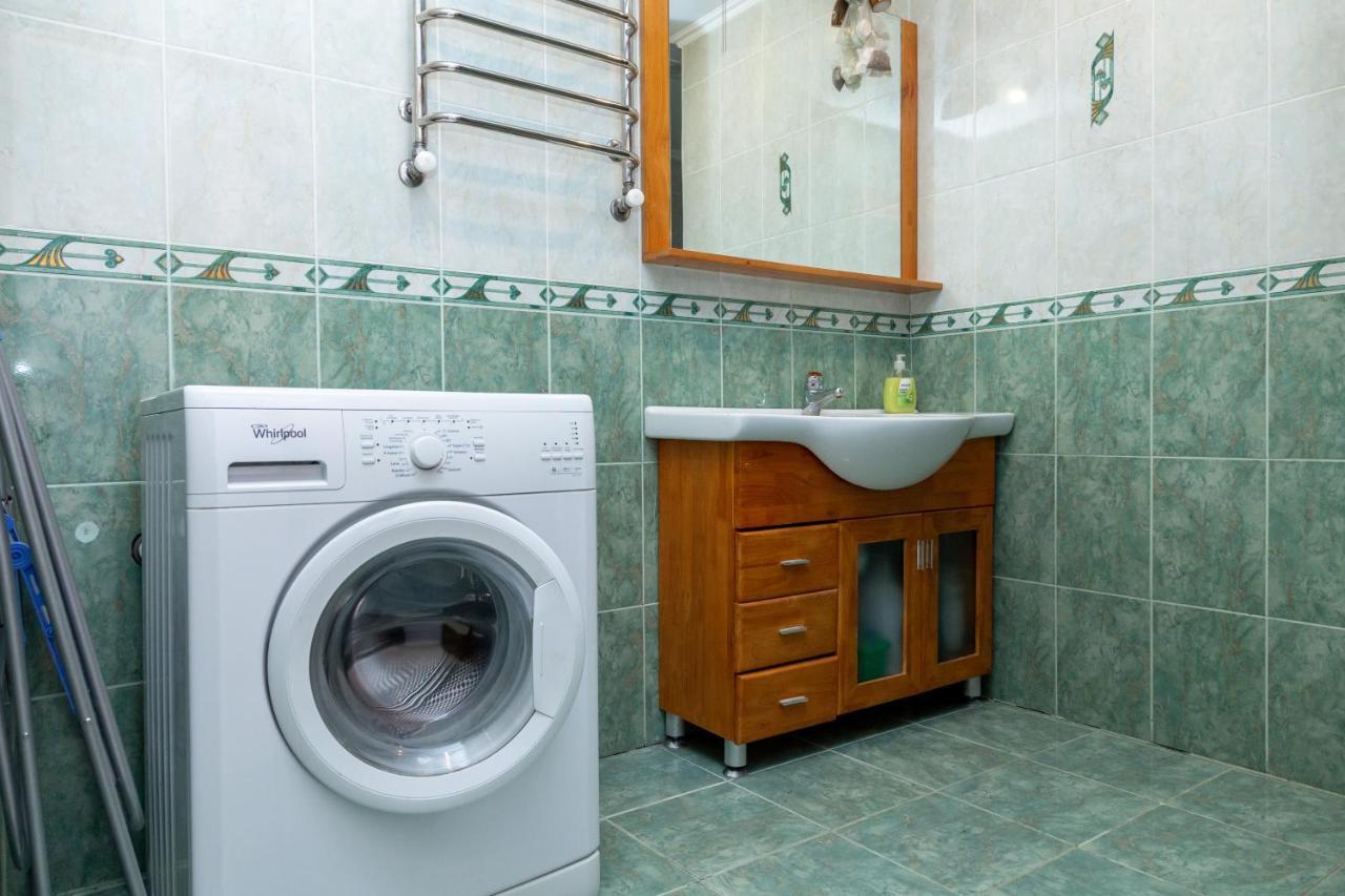 Apartment Kostyushka Lviv Eksteriør billede