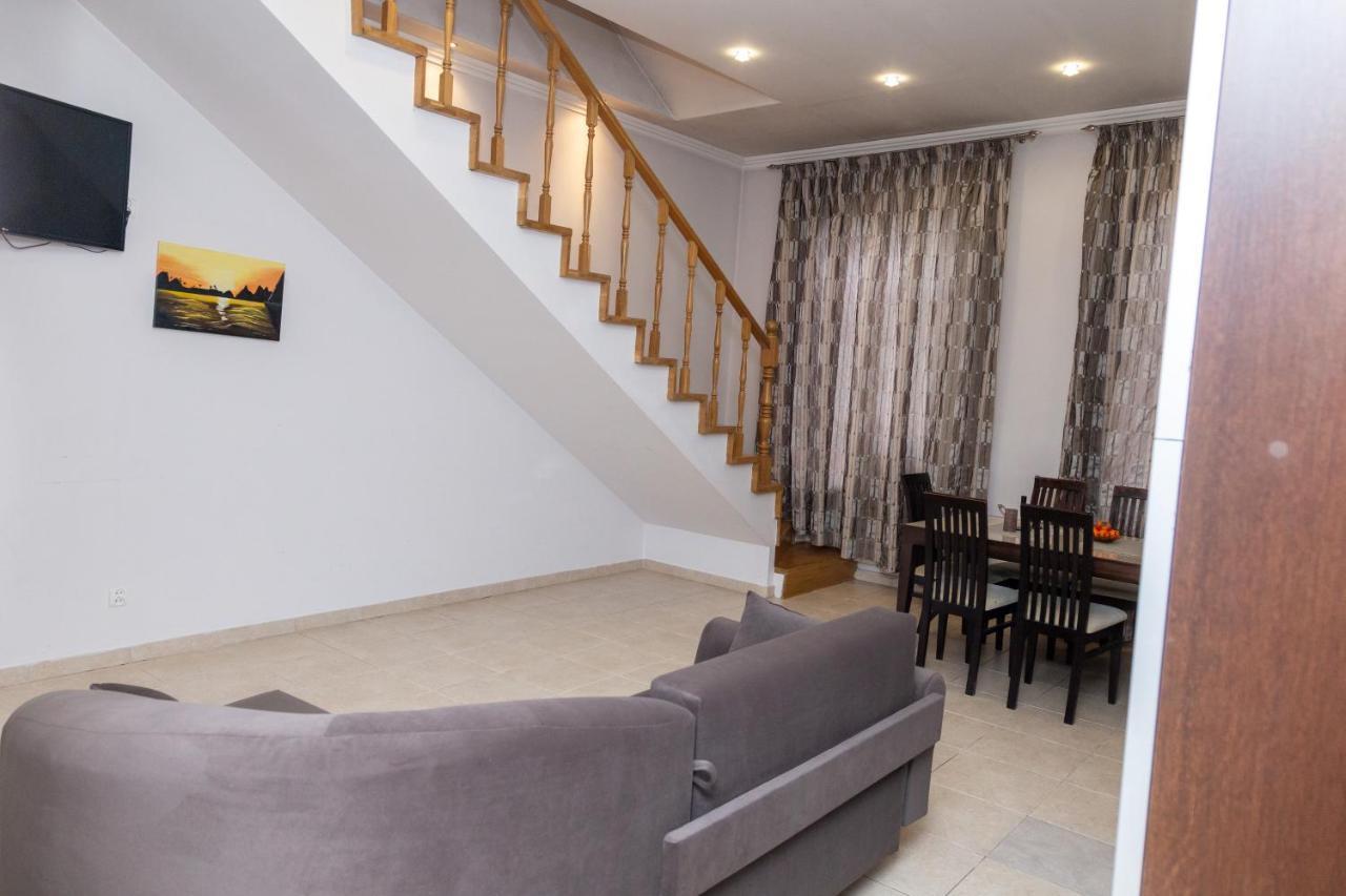 Apartment Kostyushka Lviv Eksteriør billede