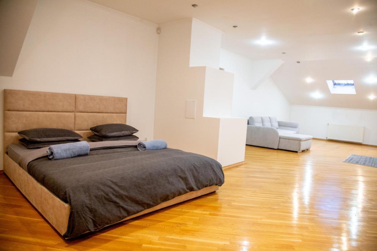 Apartment Kostyushka Lviv Eksteriør billede